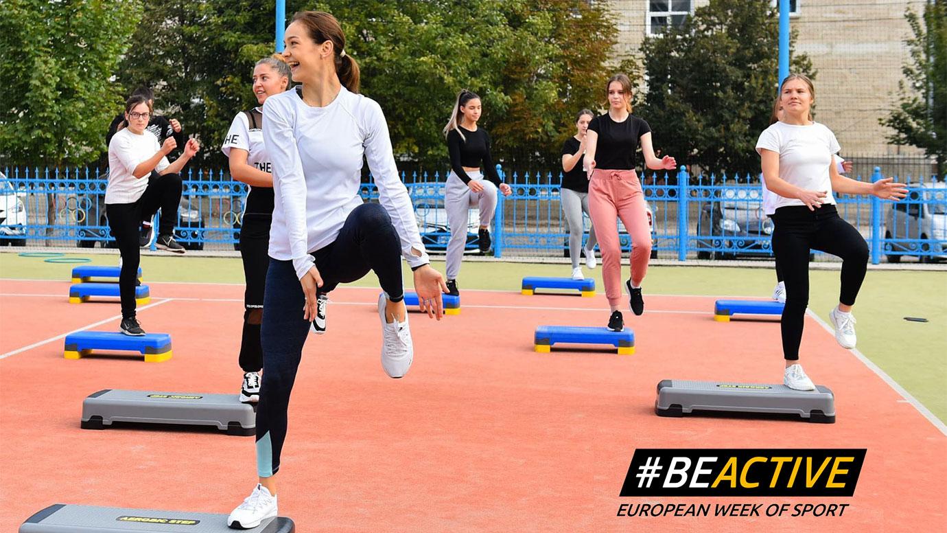BeActive 2022 participants in Moldova during a step class